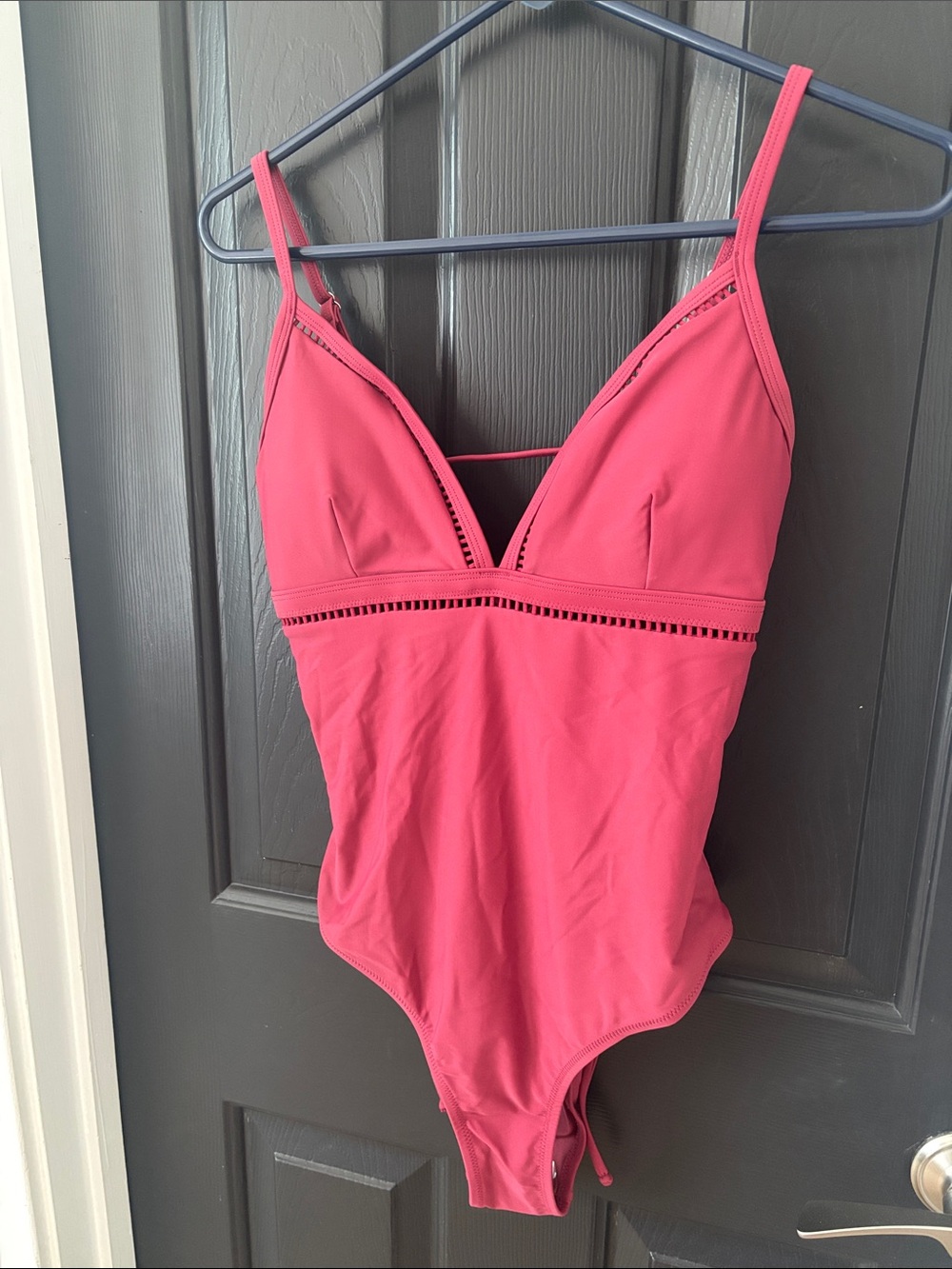 Cupshe One-Piece Swimsuit with V-Neck size large